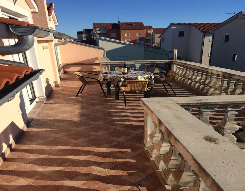 Apartmani Jerkin Vodice Exterior photo